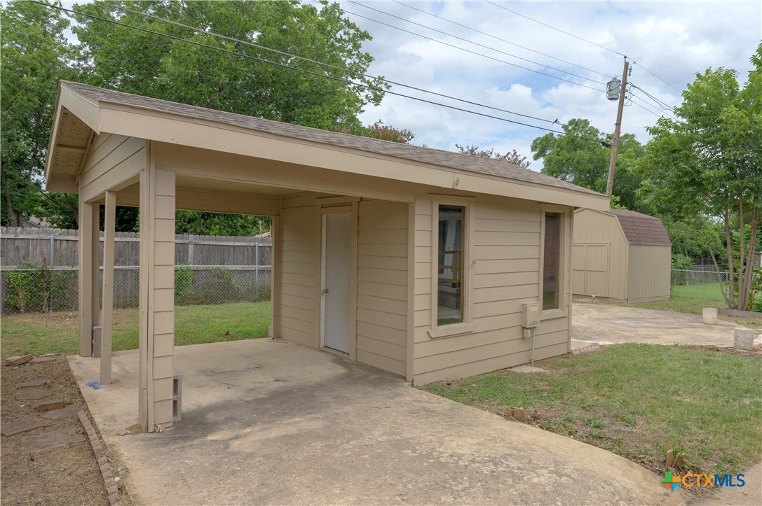 main property photo 22