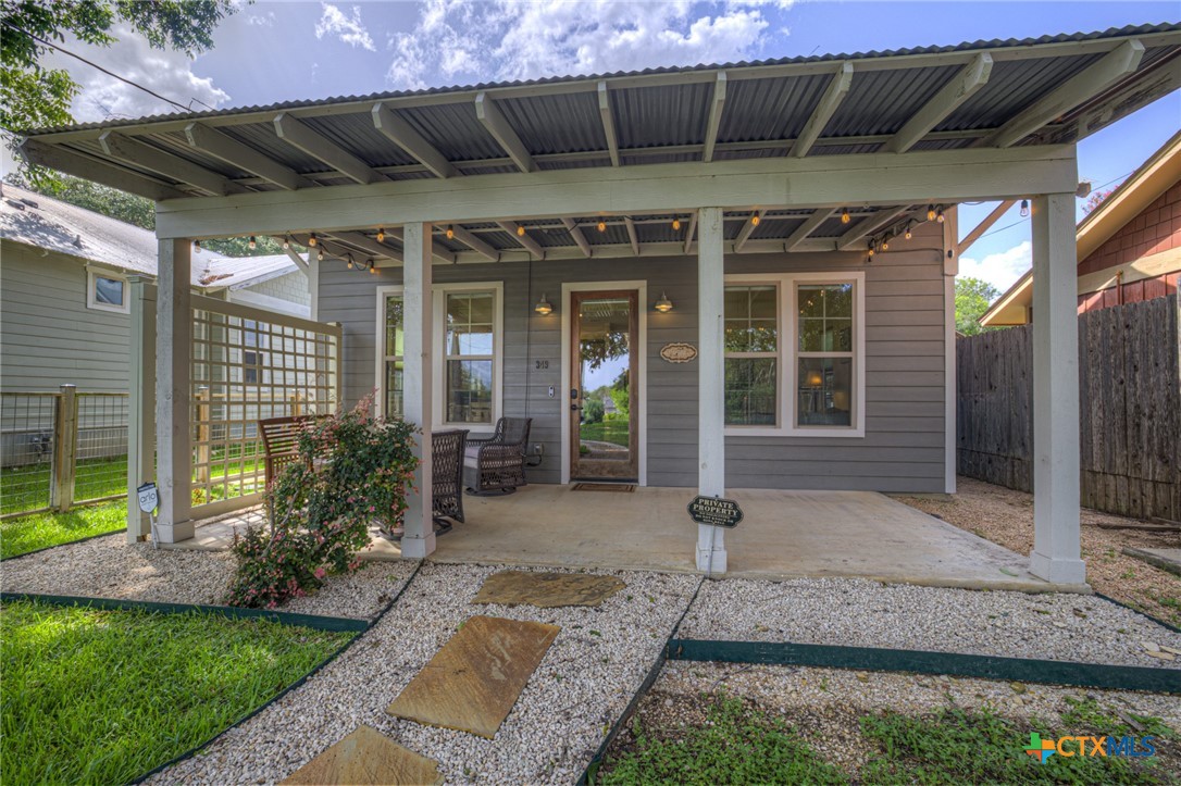 main property photo 8