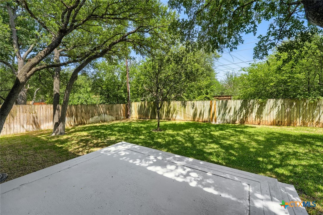 main property photo 28