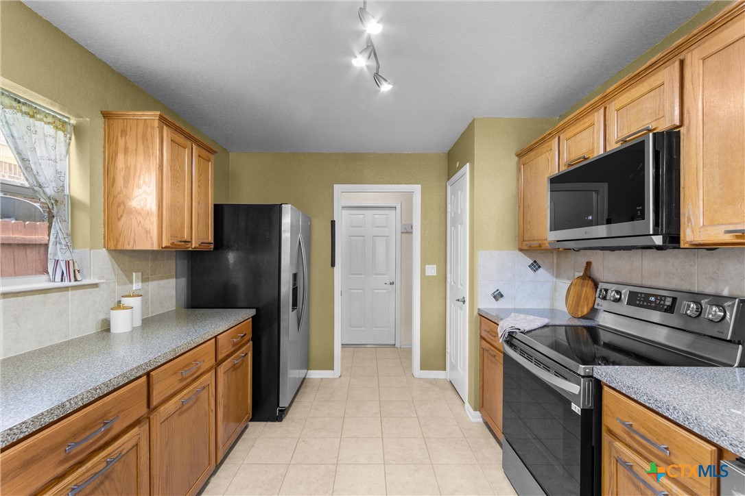 main property photo 5