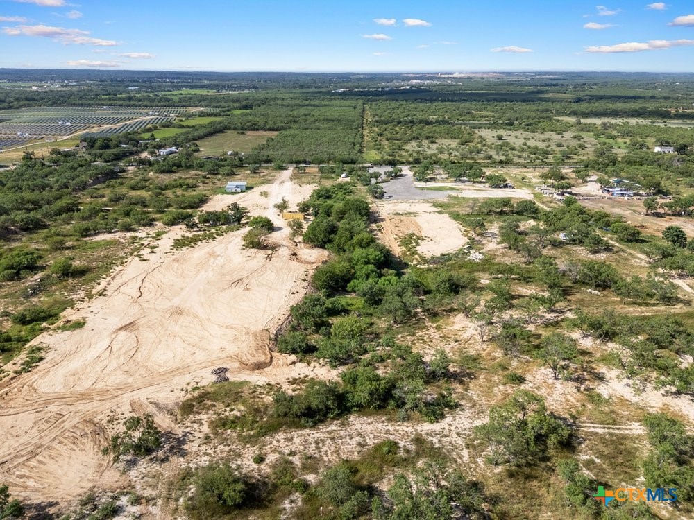 main property photo 11