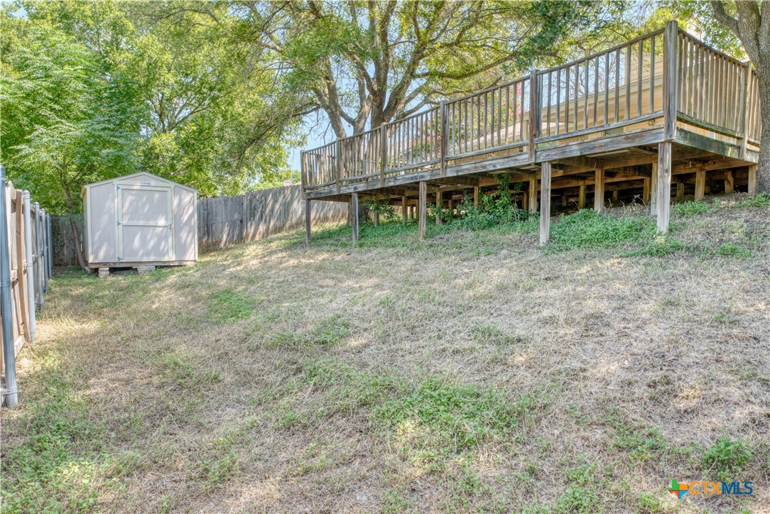 main property photo 29
