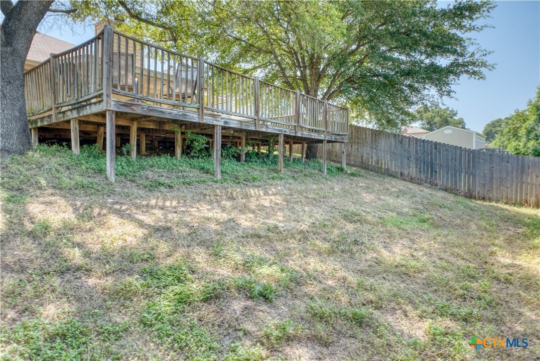main property photo 30