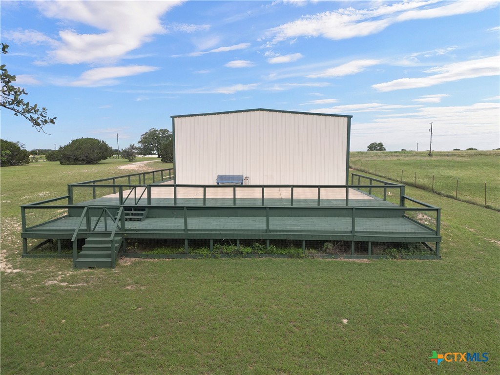main property photo 11