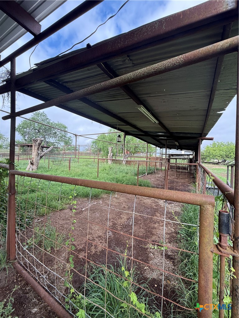 main property photo 10