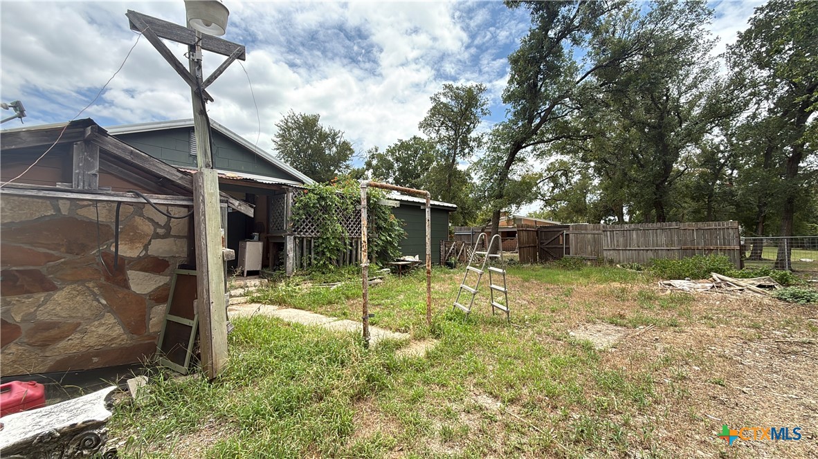 main property photo 12