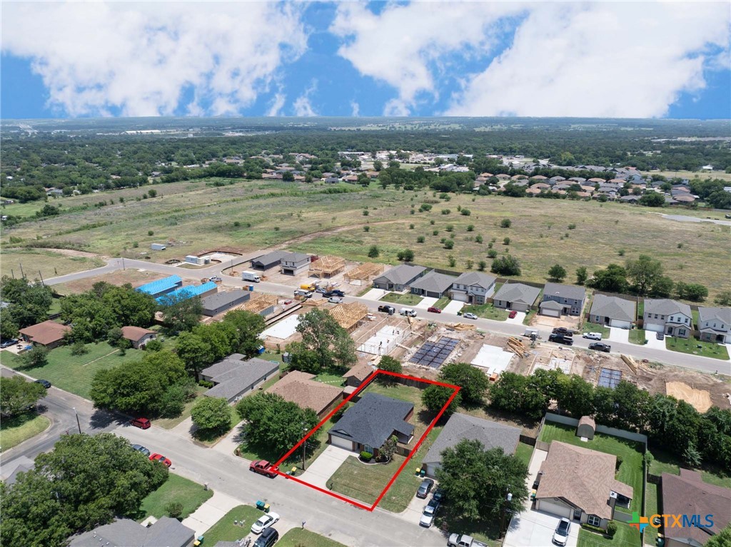 main property photo 28