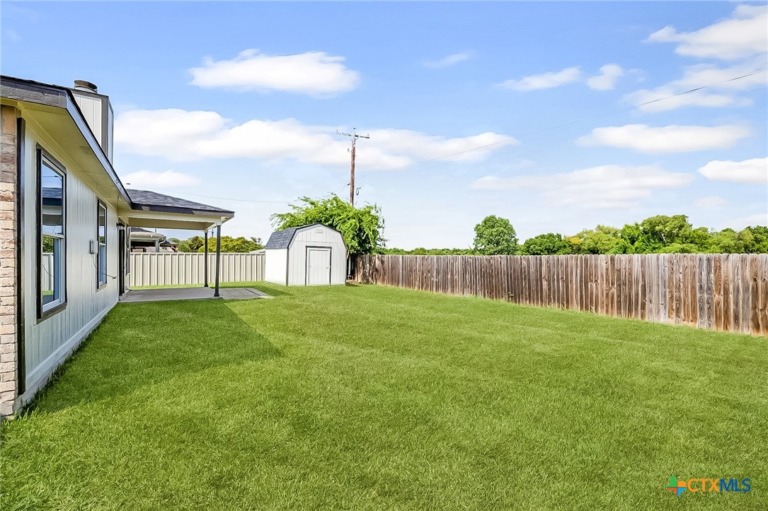 main property photo 32
