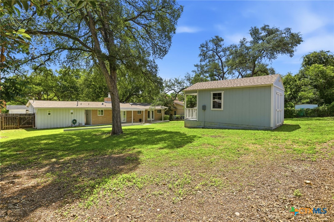 main property photo 22