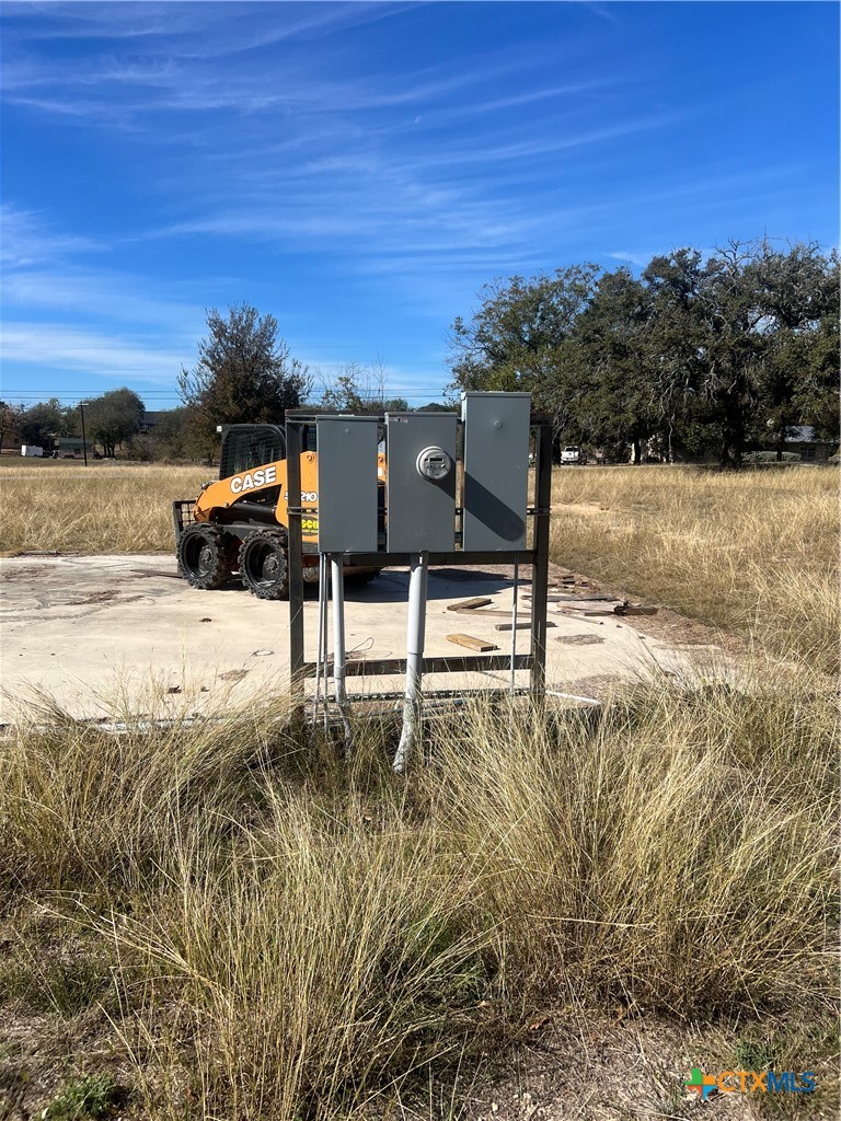 main property photo 7