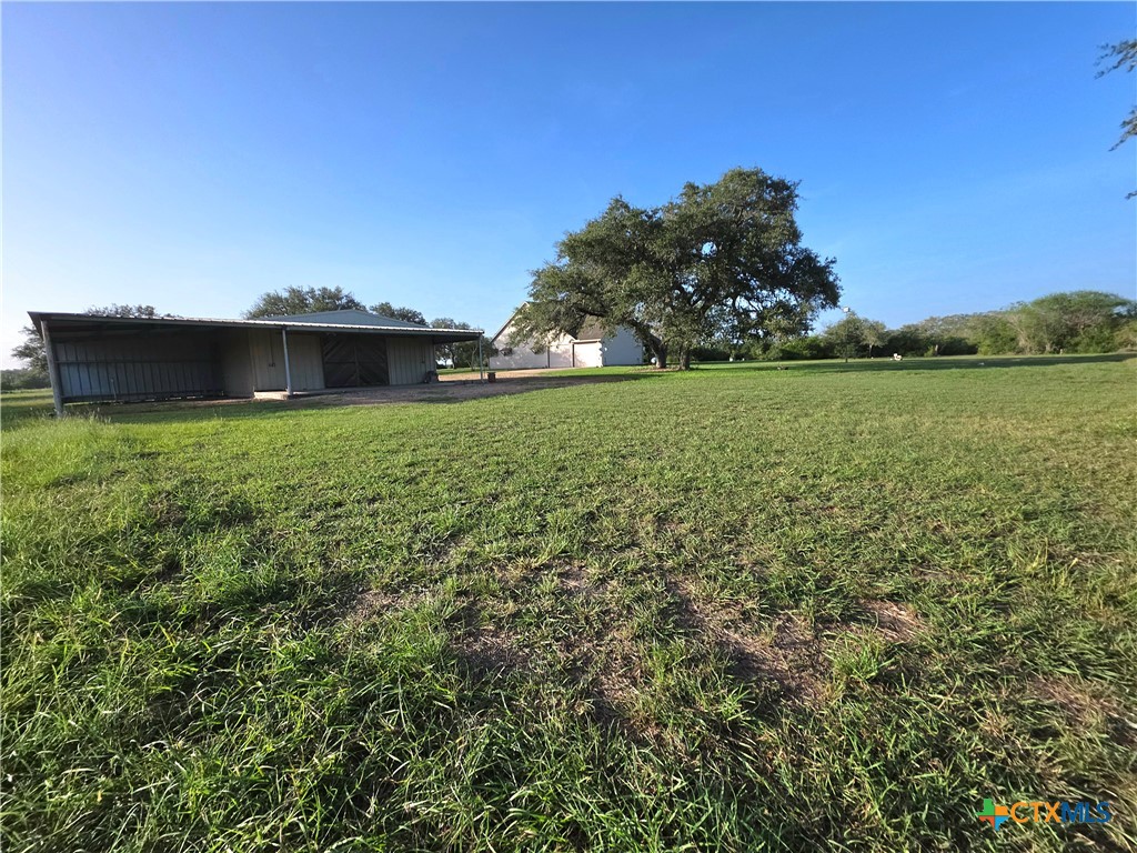 main property photo 8