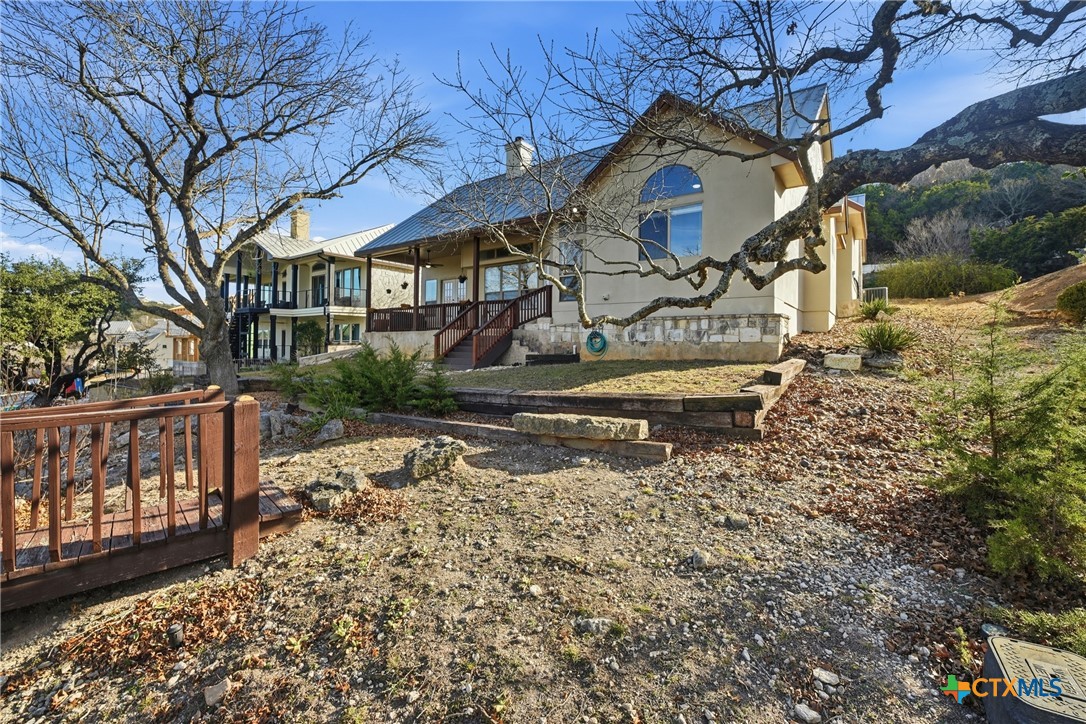 main property photo 28