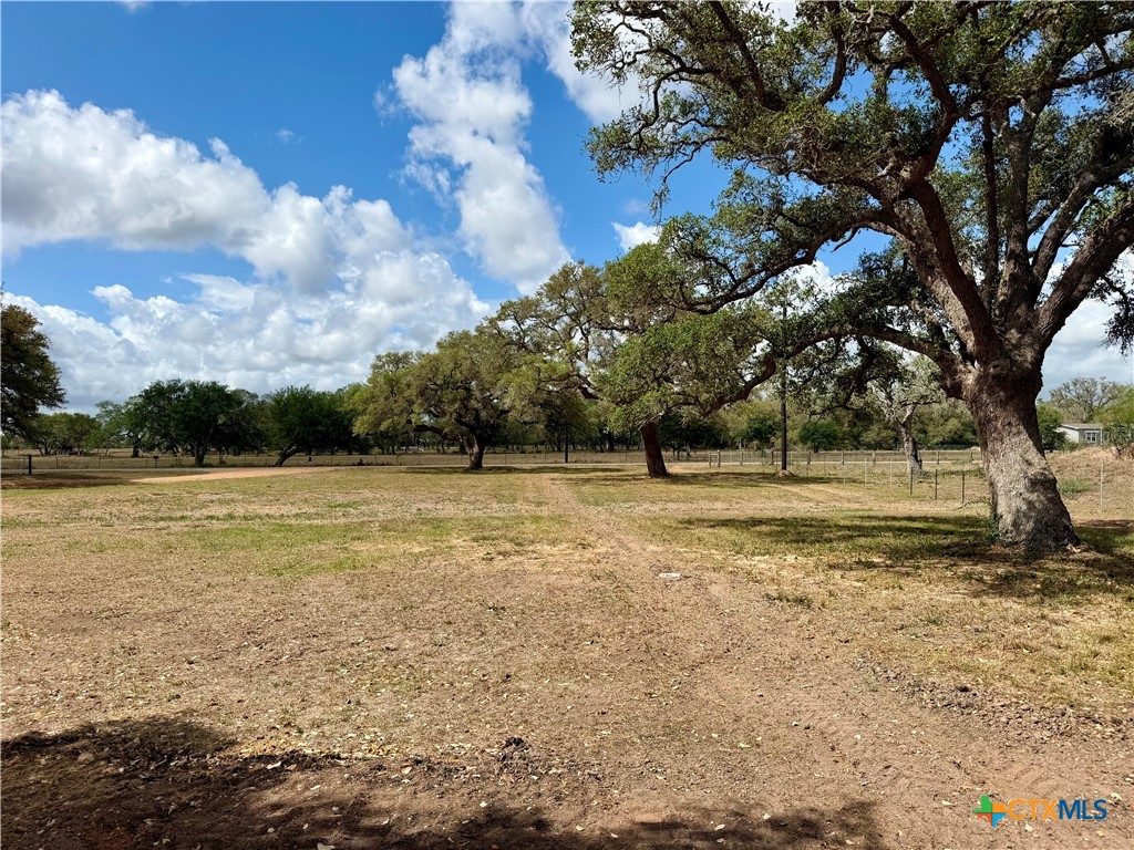 main property photo 31