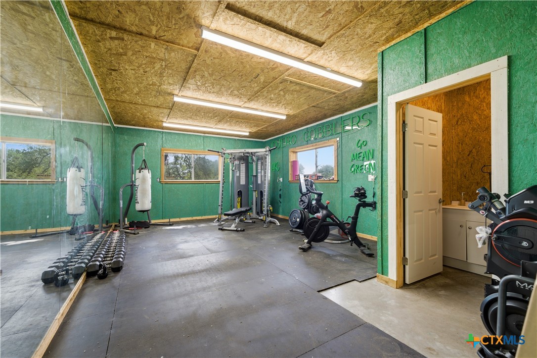 main property photo 31