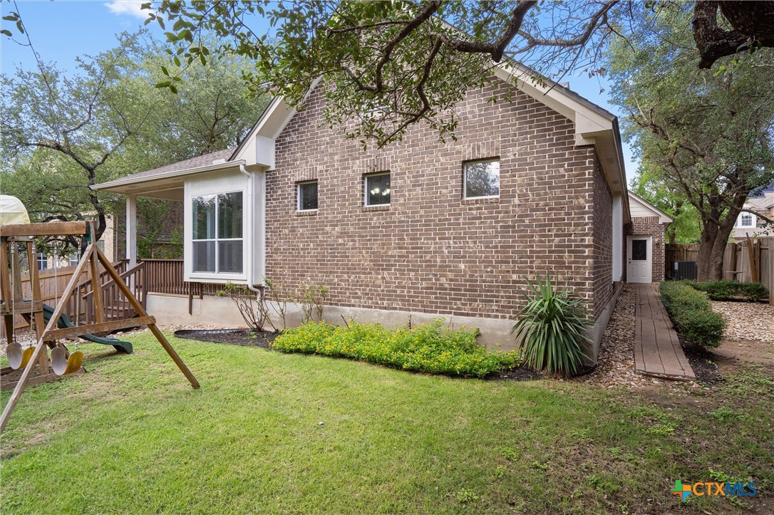 main property photo 37