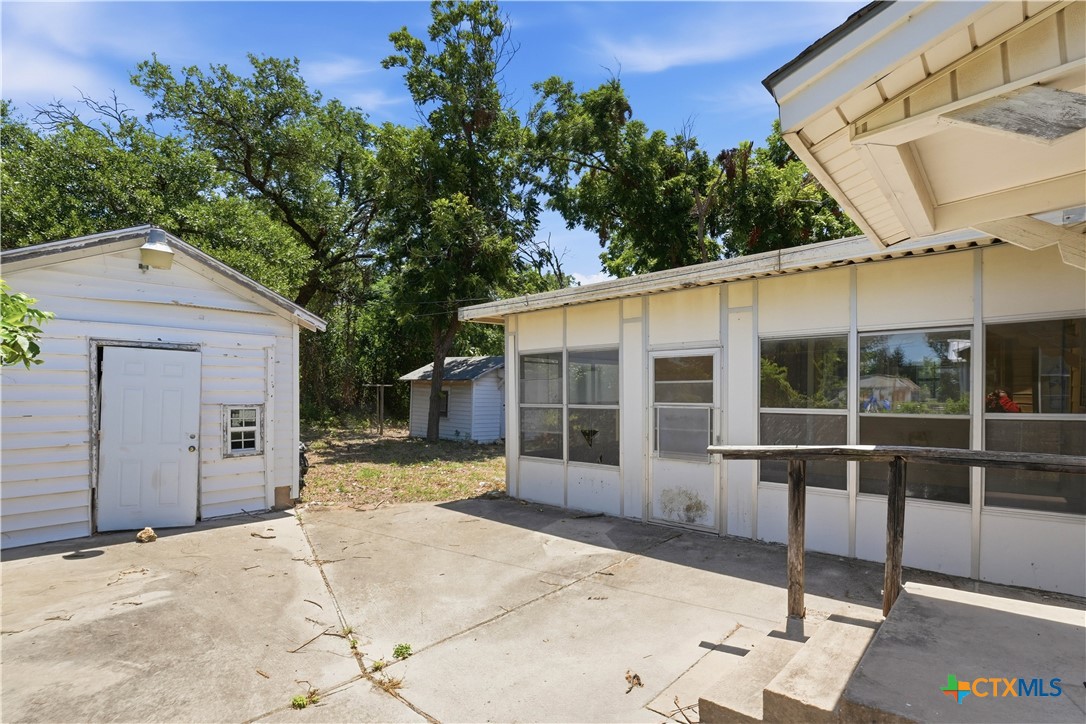 main property photo 27