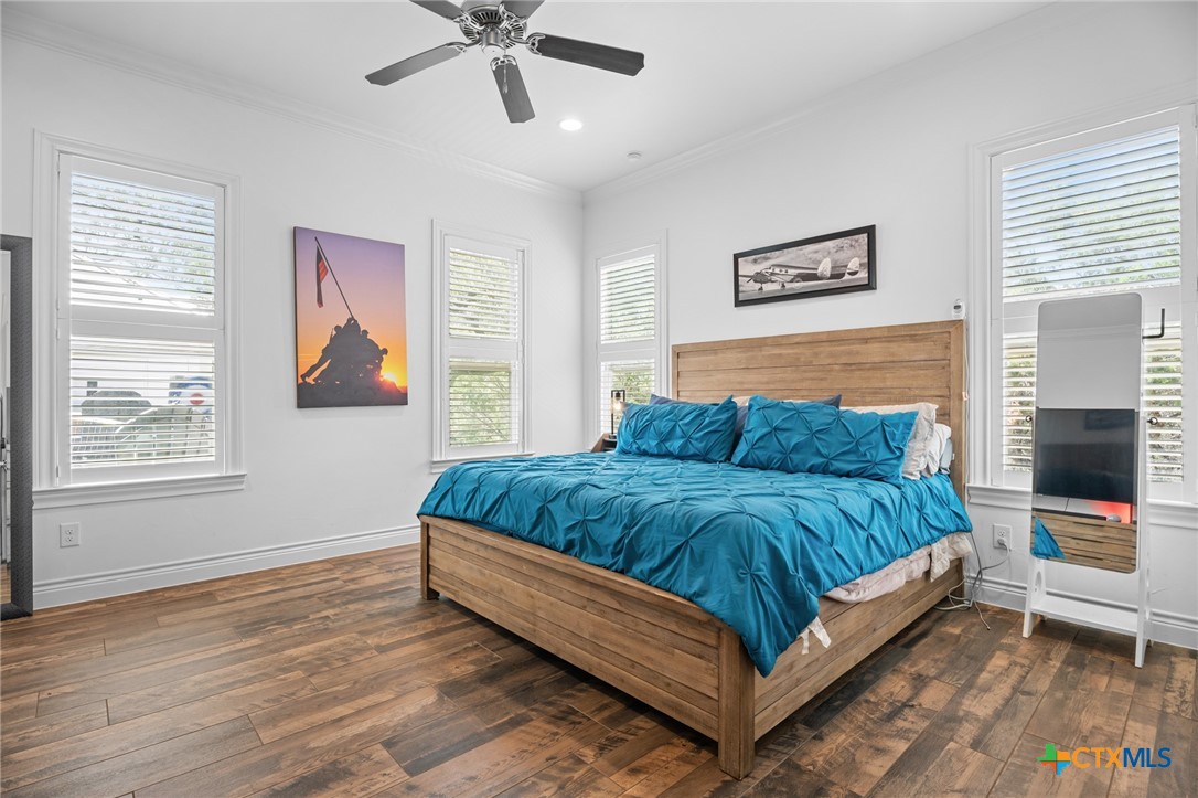 main property photo 16