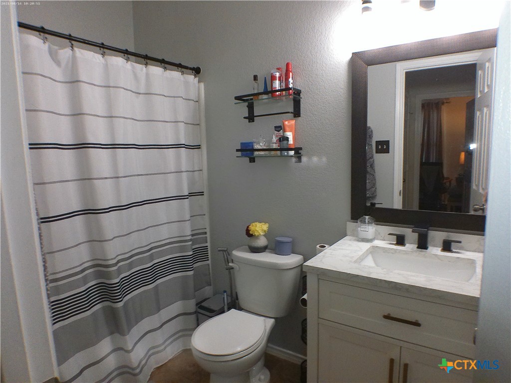 main property photo 11