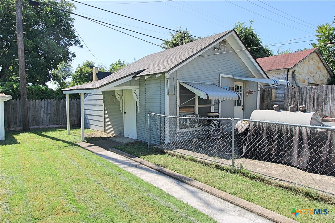 main property photo 29