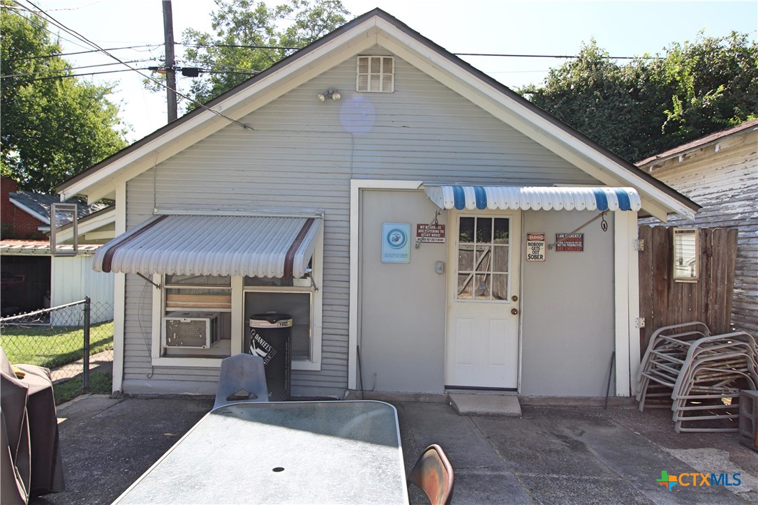 main property photo 30