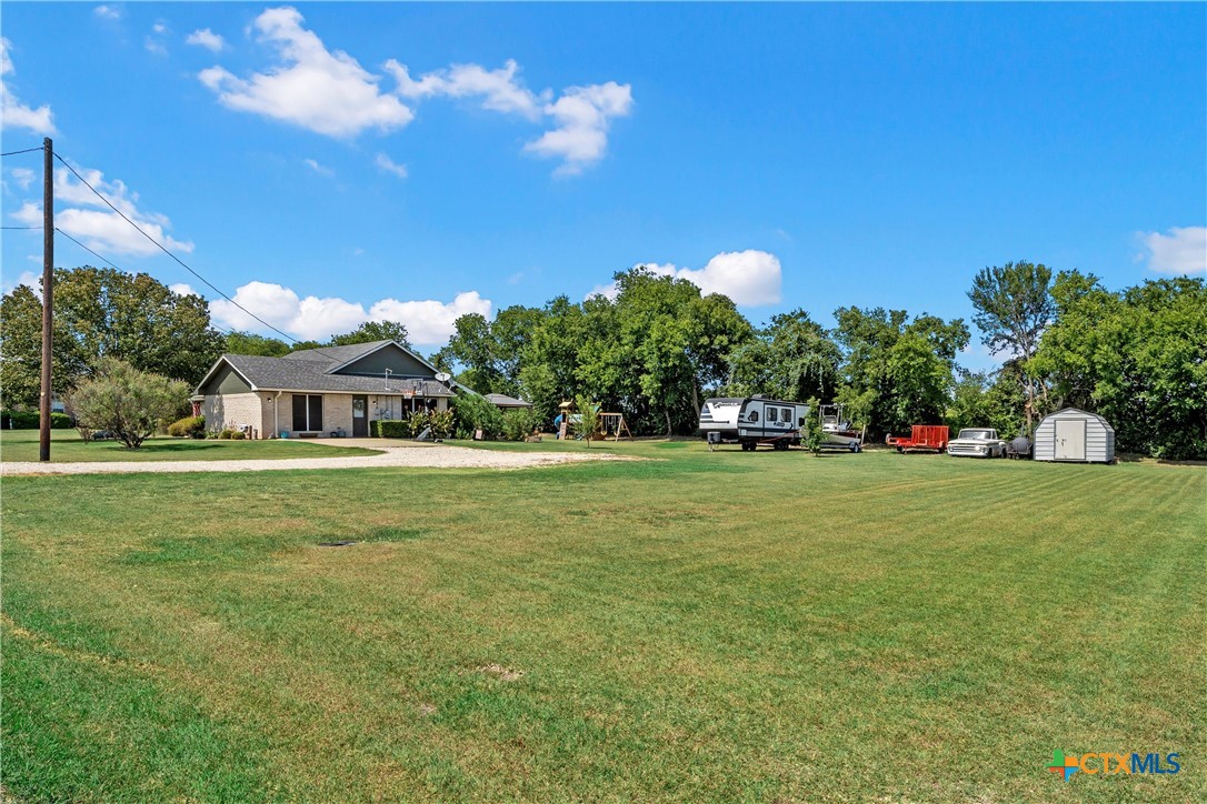 main property photo 33