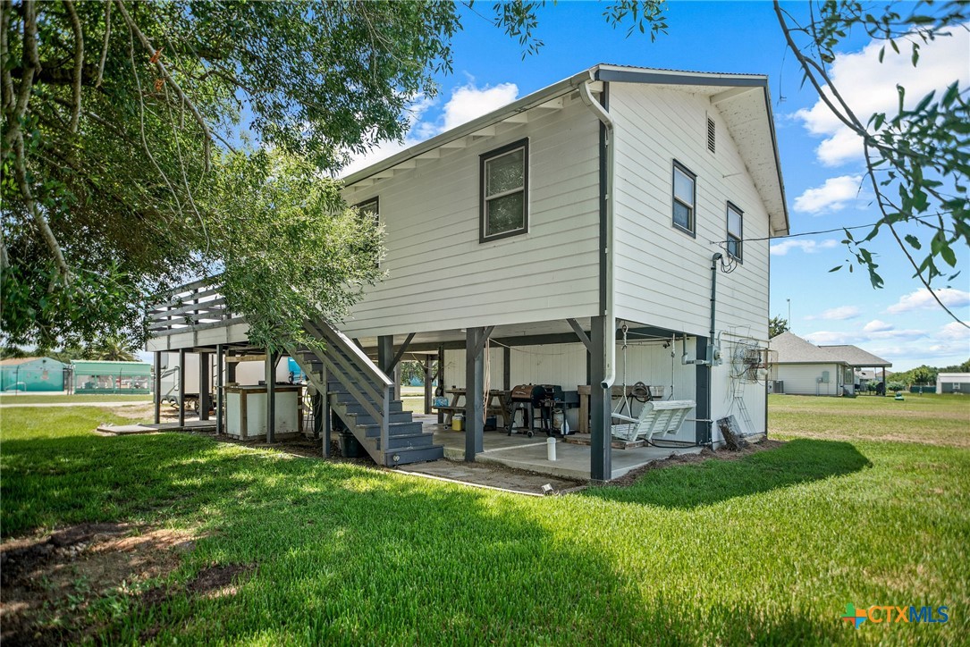 main property photo 5