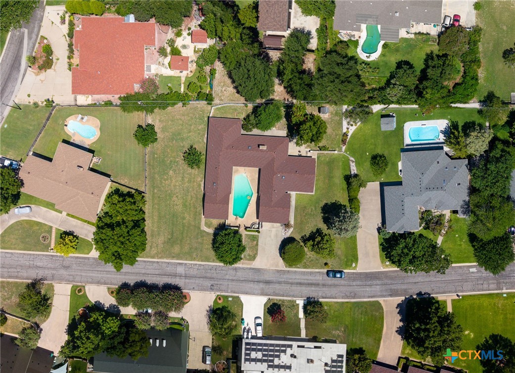 main property photo 43