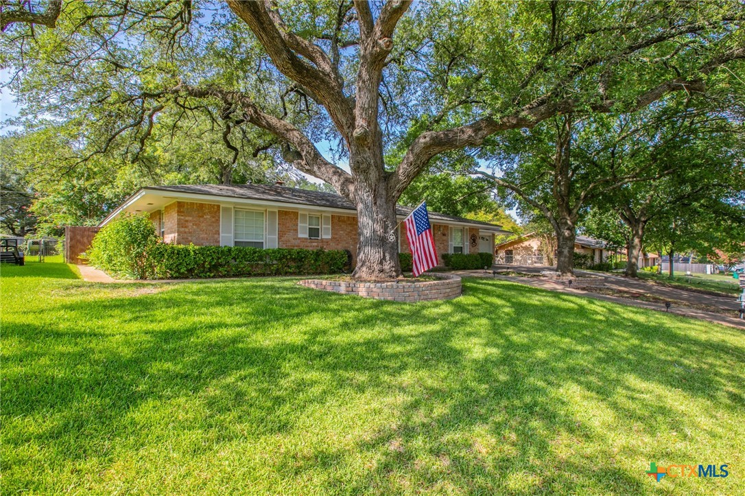 main property photo 25