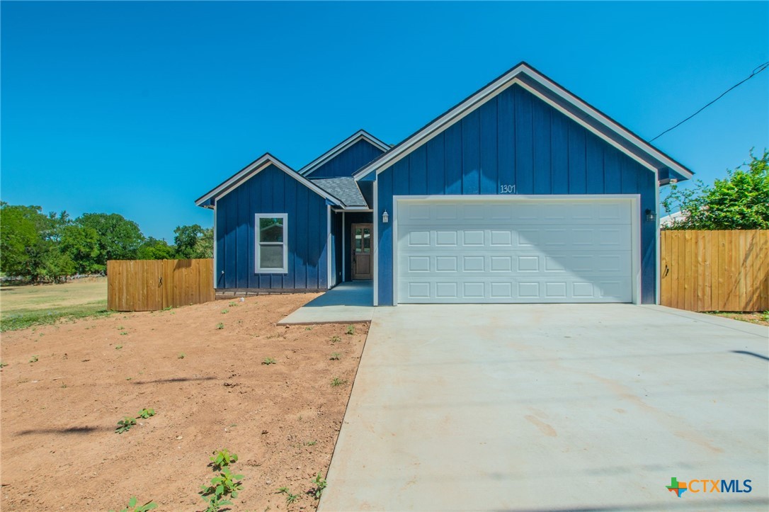 main property photo 0
