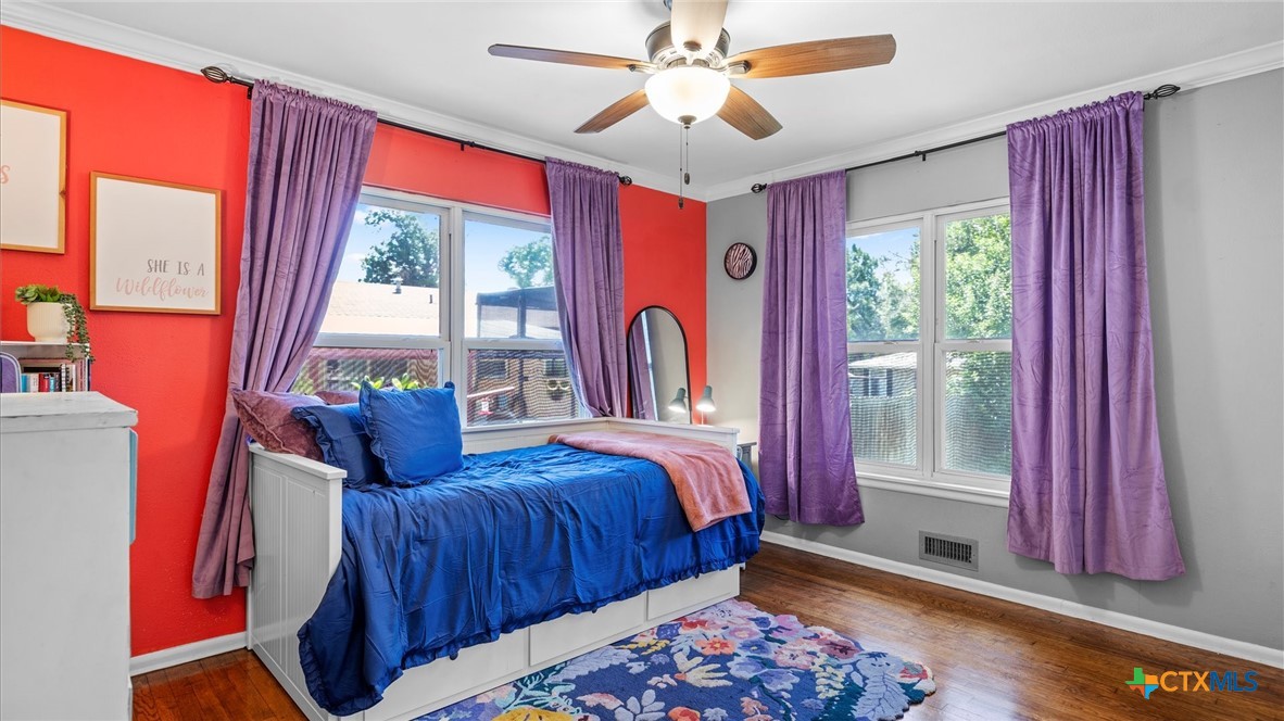 main property photo 16