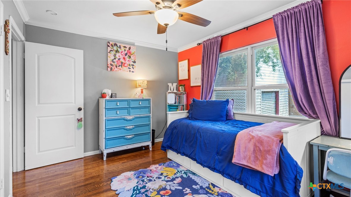 main property photo 18