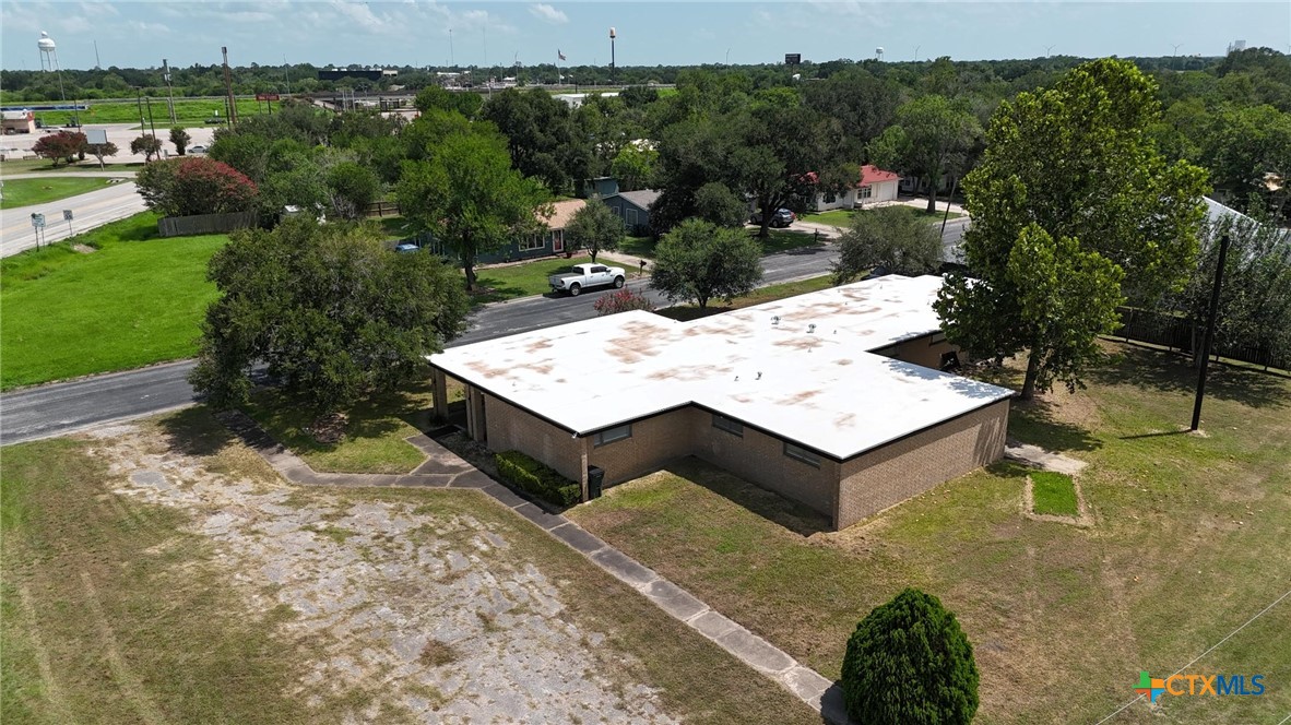 main property photo 14
