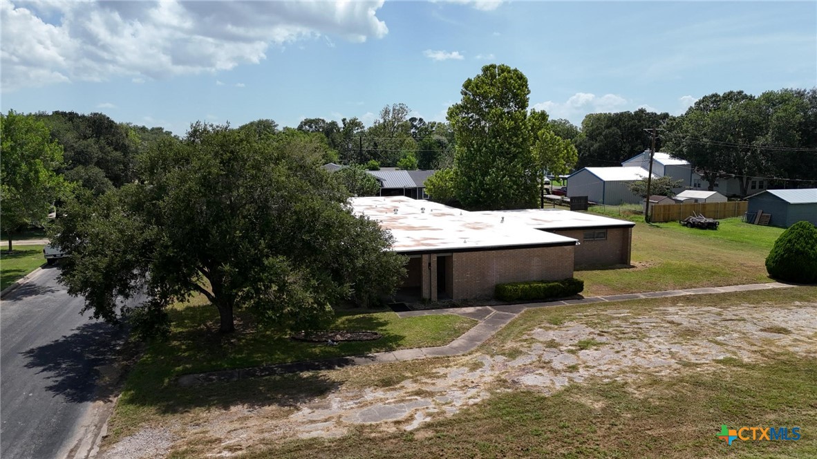 main property photo 7