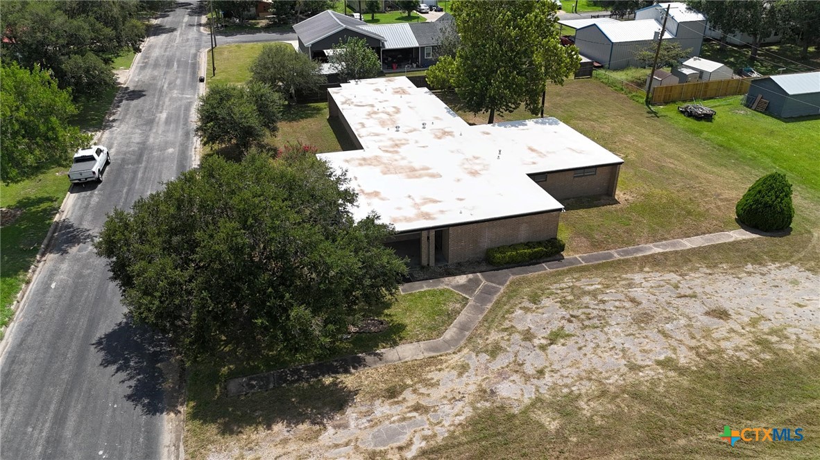 main property photo 8