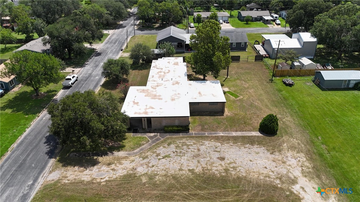 main property photo 9