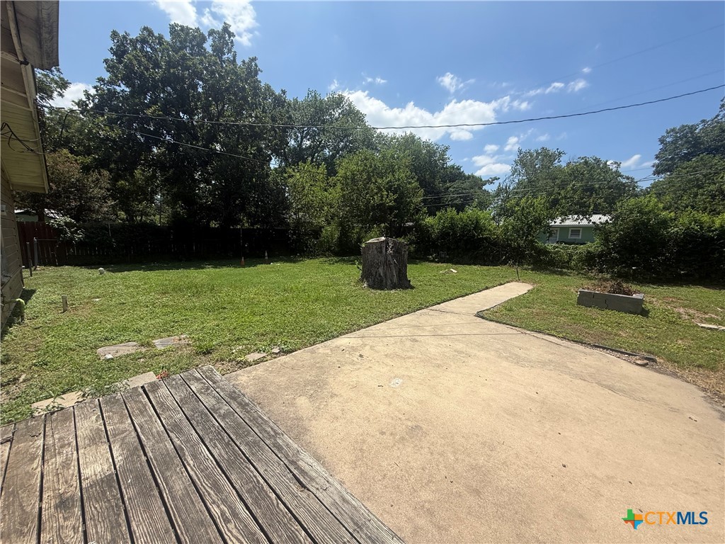 main property photo 13