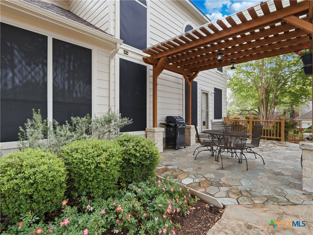 main property photo 41