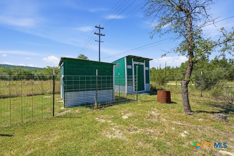 main property photo 17