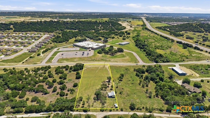 main property photo 8