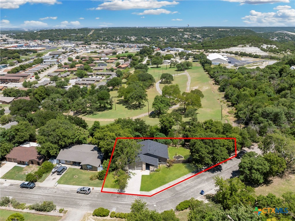 main property photo 28