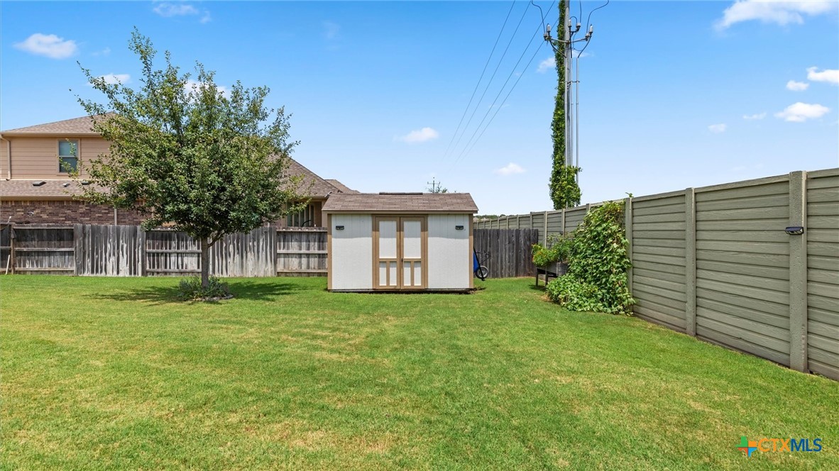 main property photo 38