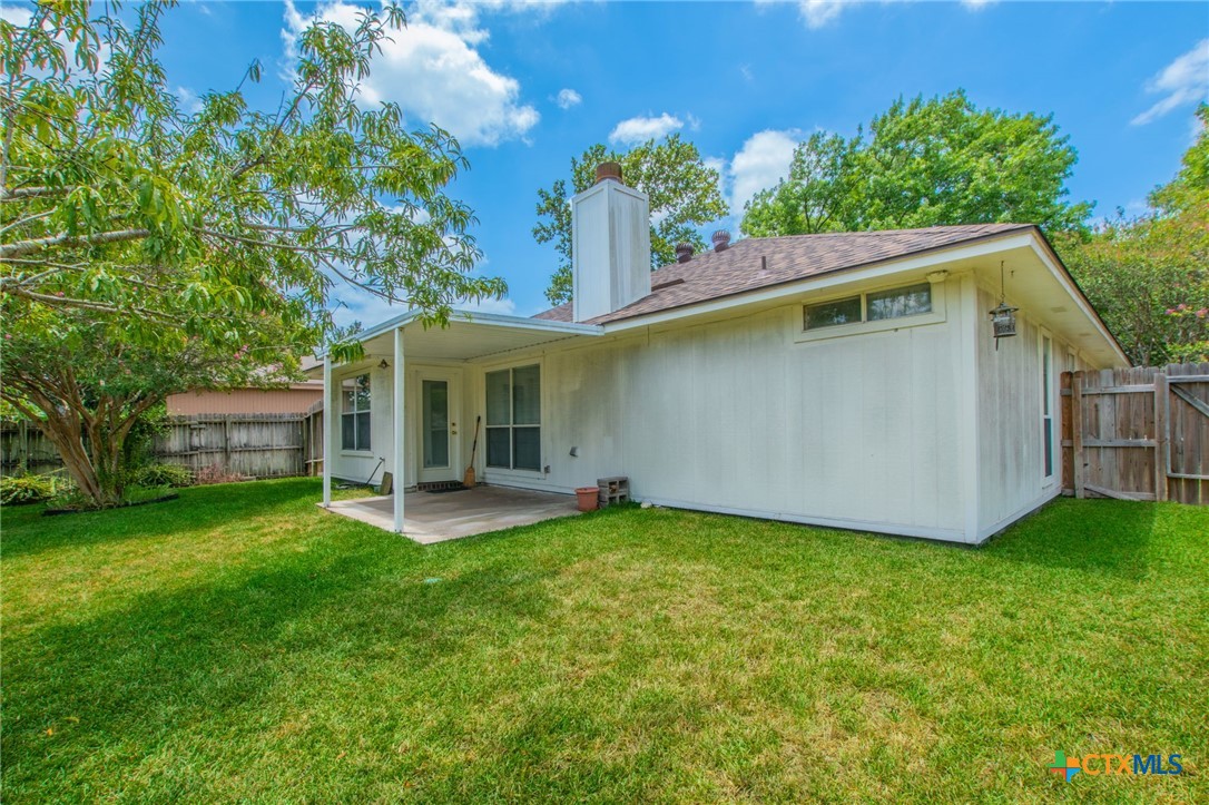main property photo 28