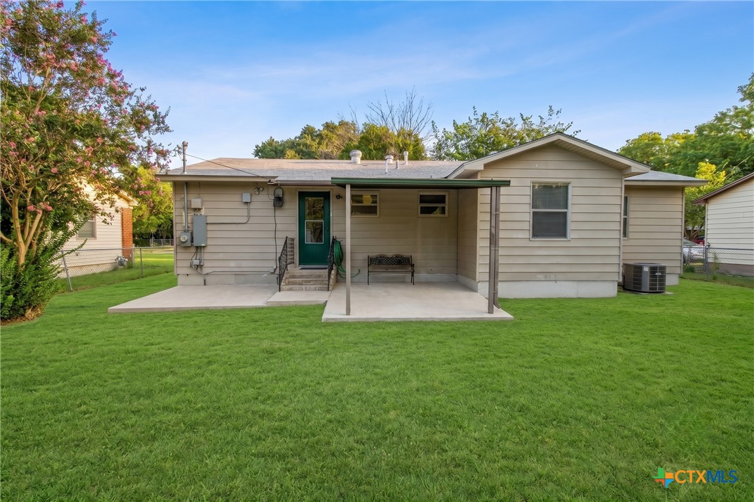 main property photo 10