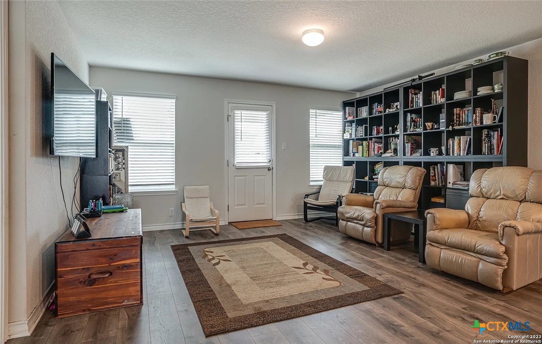 main property photo 24