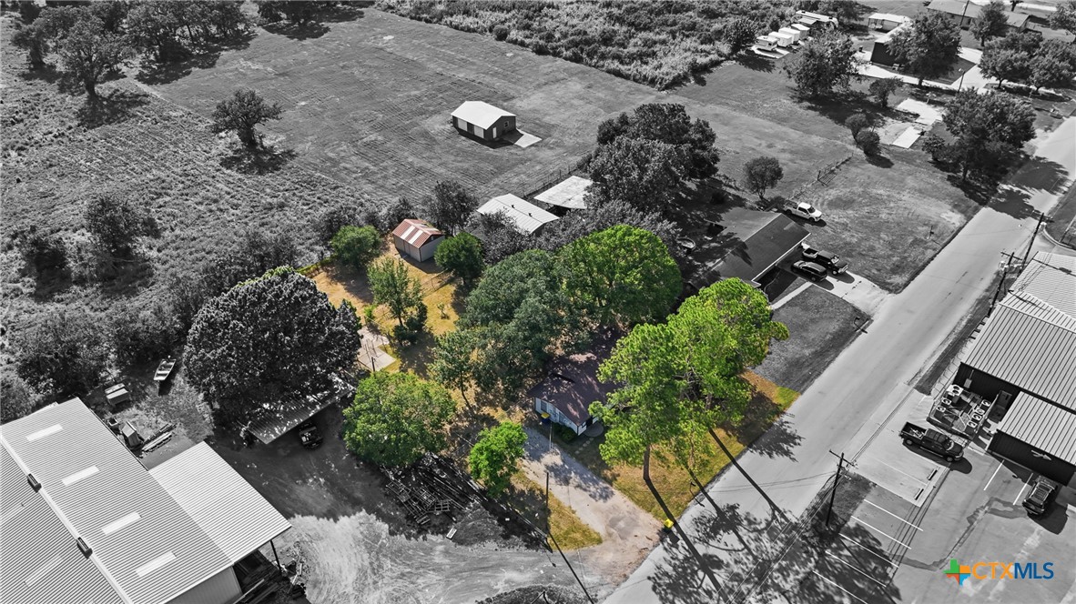 main property photo 30