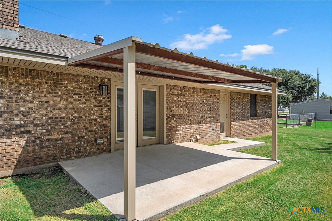 main property photo 20