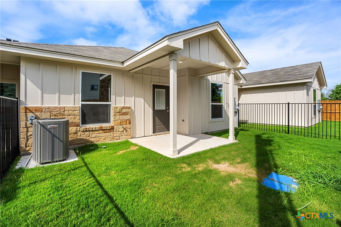 main property photo 29