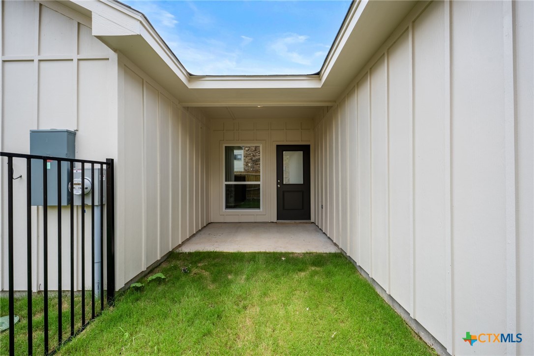main property photo 41