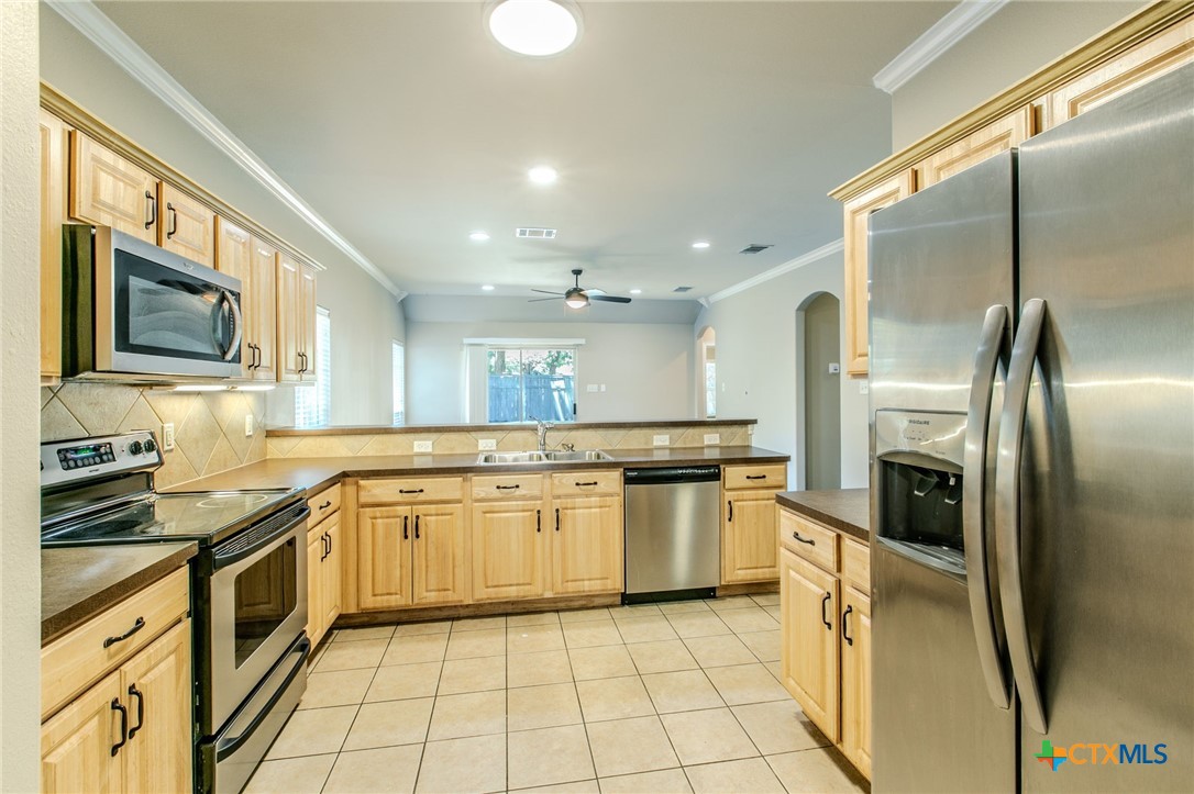 main property photo 7