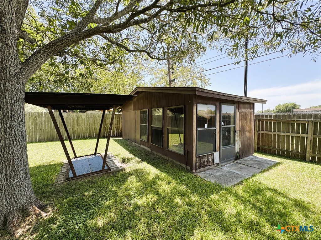 main property photo 38